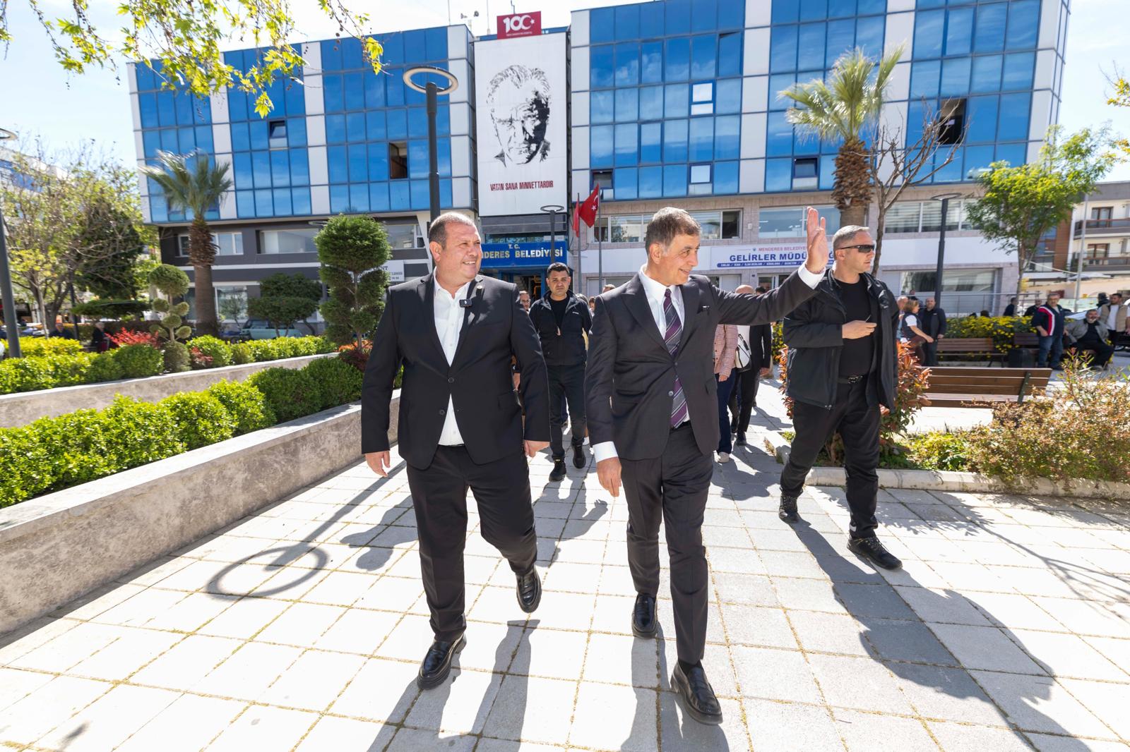 Meslek Fabrikası direnişi Menderes’te yankılandı: "Barikat önündeki o fotoğrafın gururunu taşıyorum!"