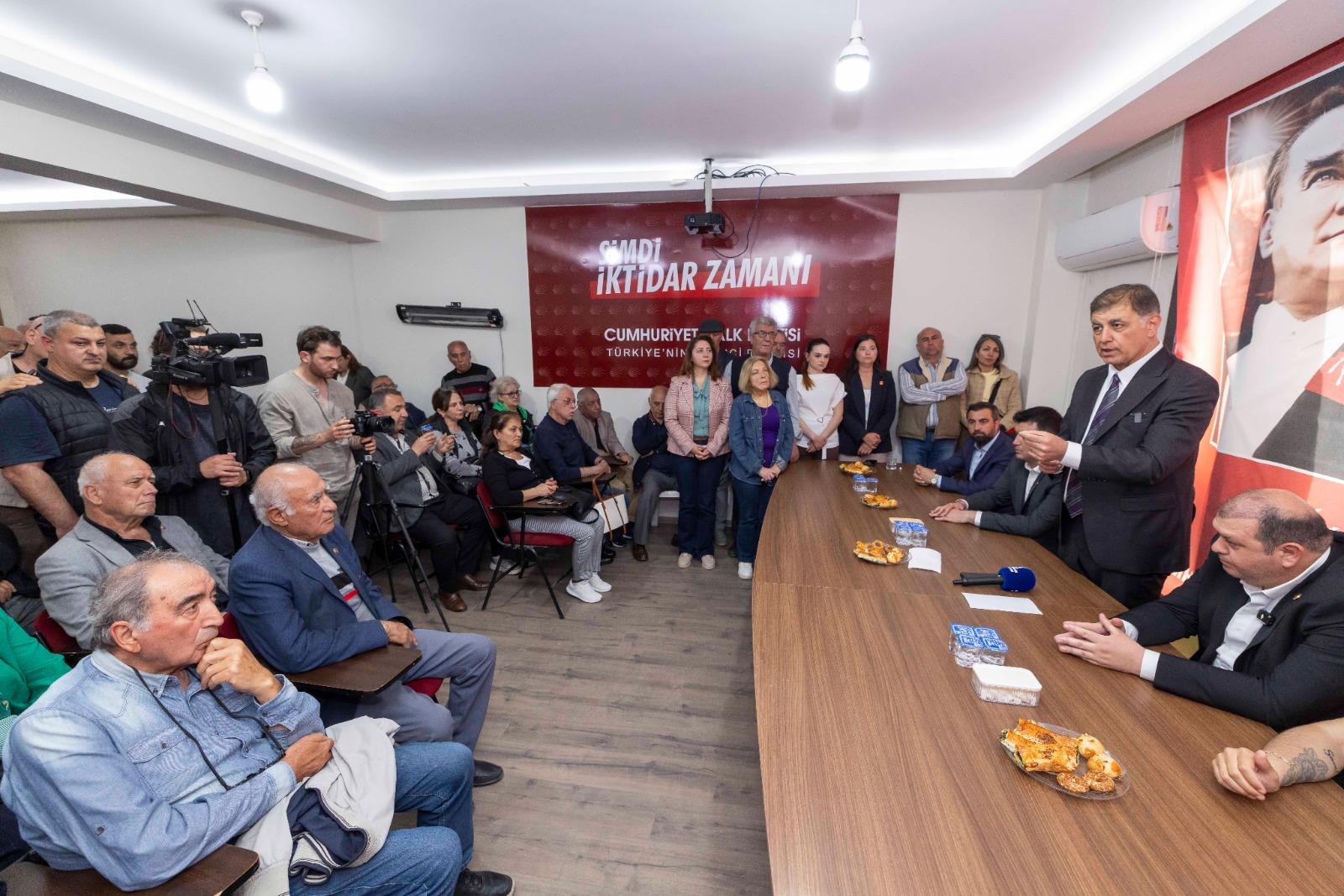 Meslek Fabrikası direnişi Menderes’te yankılandı: "Barikat önündeki o fotoğrafın gururunu taşıyorum!"