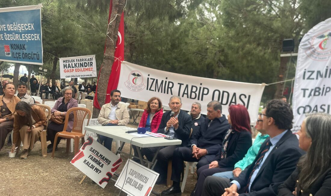 Nöbetin 9. gününde İzmir Tabip Odası alana indi. Başkan Ayhan,