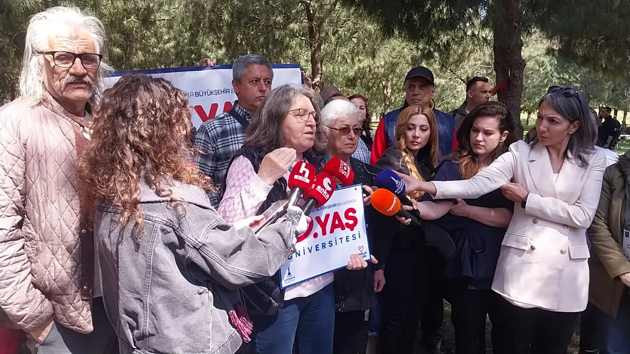 Meslek Fabrikası tahliye edildi: Son ders çimlerde verildi; tepkiler dinmedi