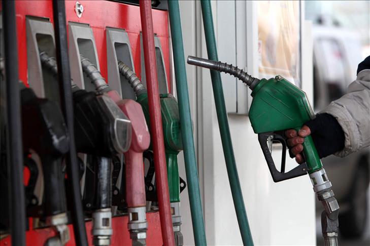 Küresel piyasalarda yükselen petrol fiyatları ve Hürmüz Boğazı’ndaki gerilim, akaryakıt