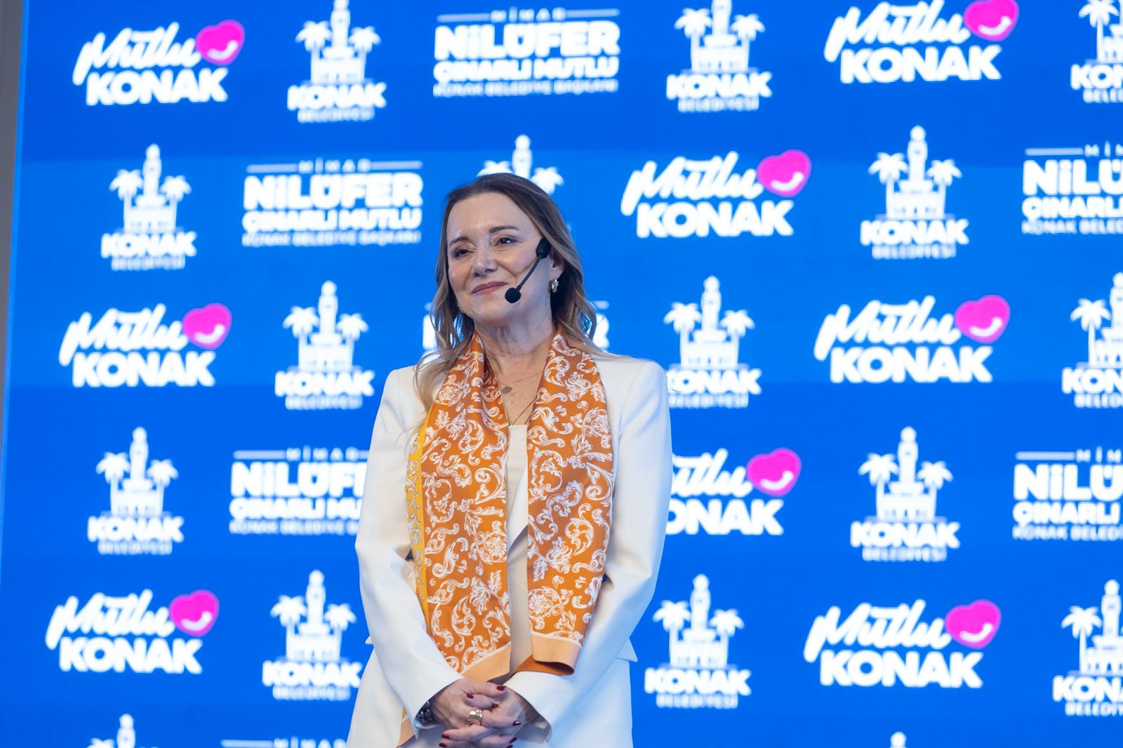 Mutlu 2 yılını anlattı; soruları yanıtladı: 'Keyifli bir Konak istiyorum' 2 Mutlu 2 yılını anlattı; soruları yanıtladı: 'Keyifli bir Konak istiyorum'