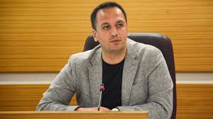 Bornova Belediye Başkanı Ömer Eşki ve beraberindeki 3 bürokratın serbest