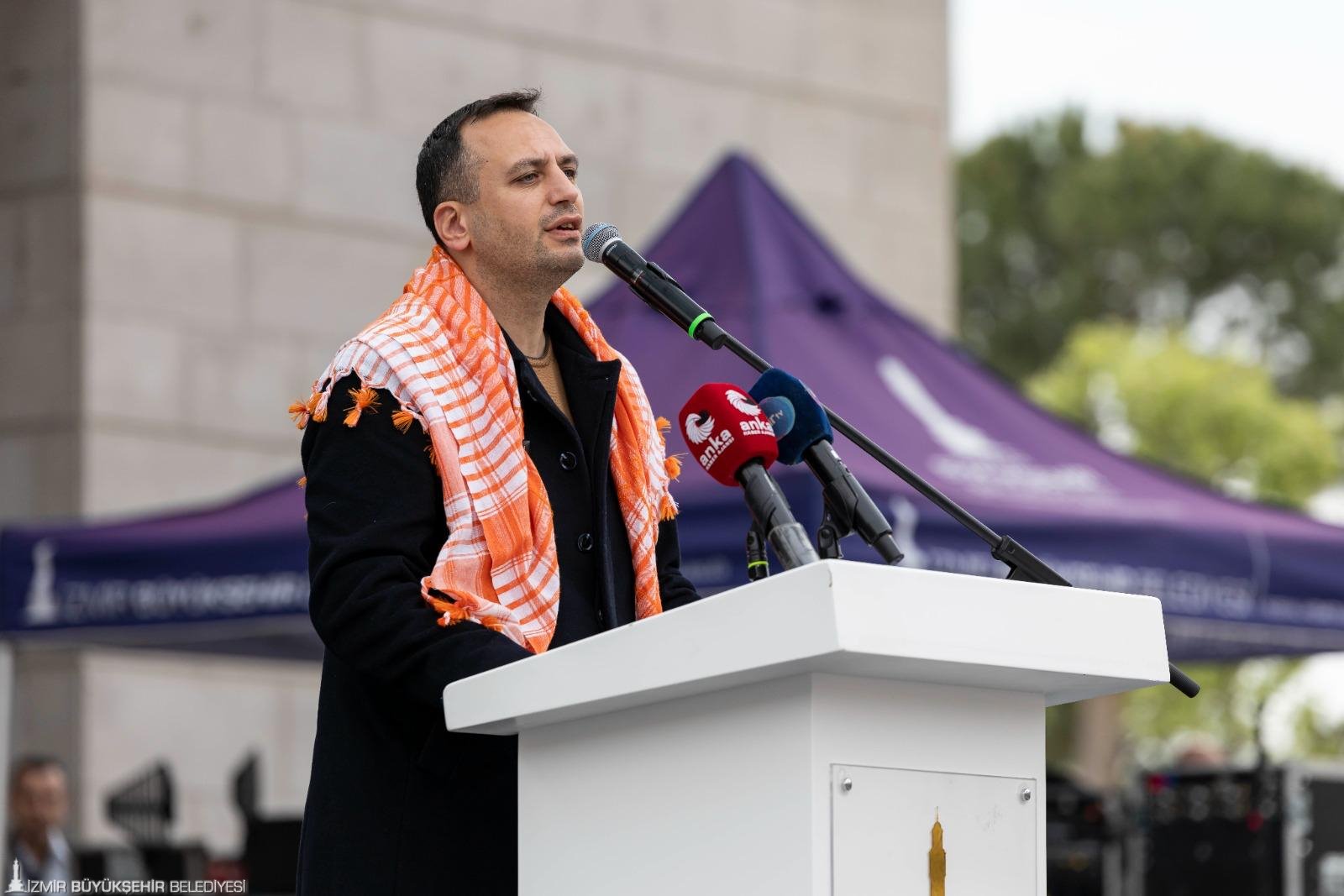 Başkan Tugay Yörük Şöleni'nde: 'Atatürk gibi olun kimsenin önünde eğilmeyin' 7 Başkan Tugay Yörük Şöleni'nde: 'Atatürk gibi olun kimsenin önünde eğilmeyin'