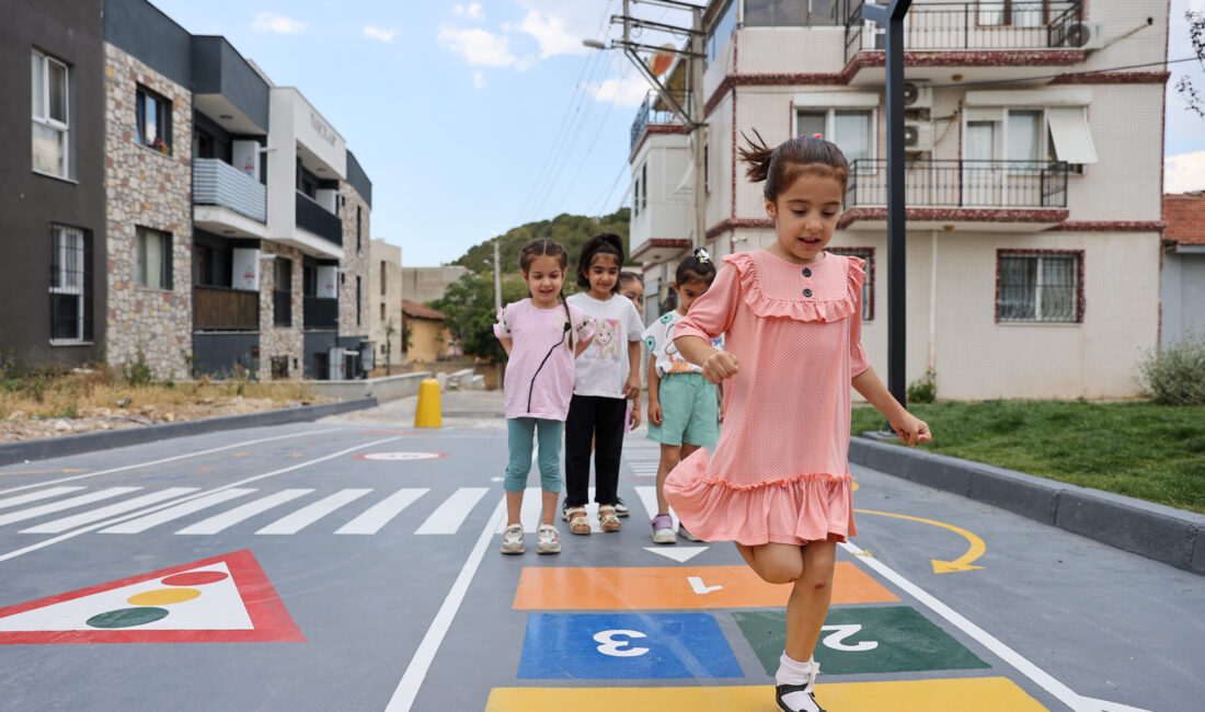 Buca Belediyesi'nin "47 Mahalle 47 Çocuk Oyun Sokağı" projesi, Türkiye