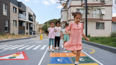 Buca Belediyesi'nin "47 Mahalle 47 Çocuk Oyun Sokağı" projesi, Türkiye