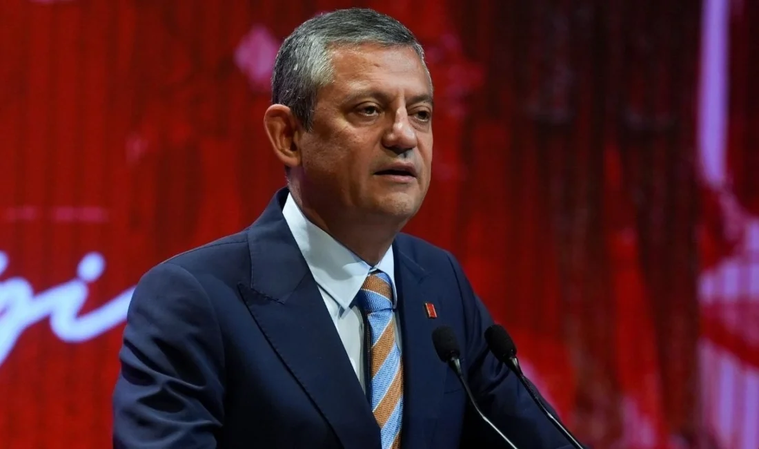 İZBETON ve Bornova Belediyesi operasyonlarını değerlendiren CHP Lideri Özel, Ümit