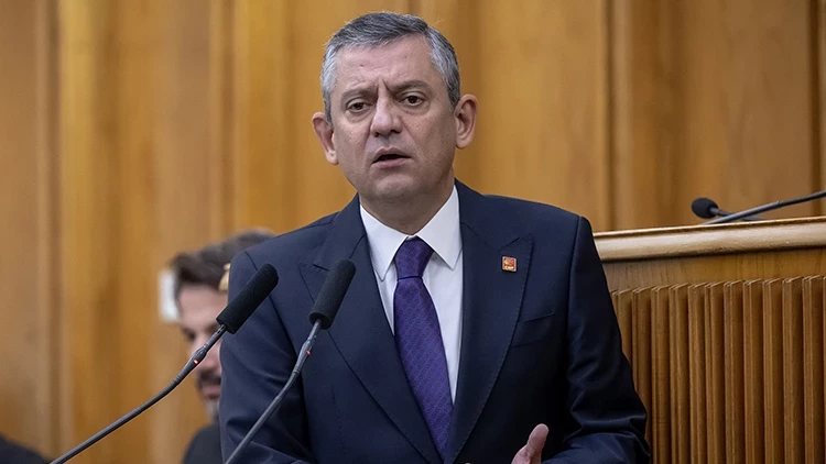 CHP Genel Başkanı Özgür Özel, Ankara İl Başkanı Ümit Erkol’un