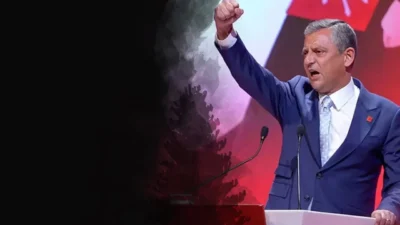 CHP Genel Başkanı Özgür Özel, il başkanlarıyla yaptığı kritik toplantıda