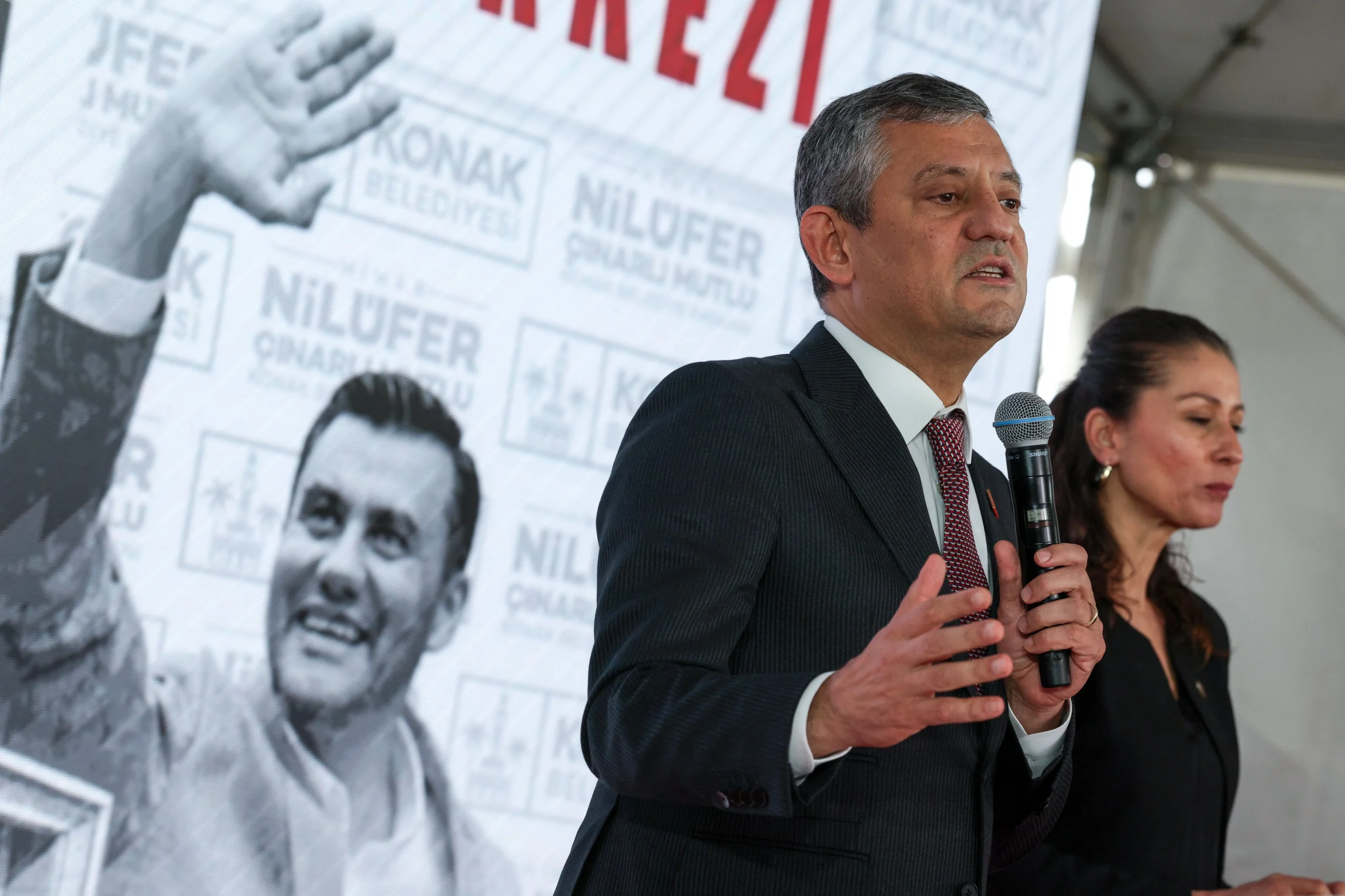 CHP Genel Başkanı Özgür Özel, İzmir’deki tüm yerel sorunlar için