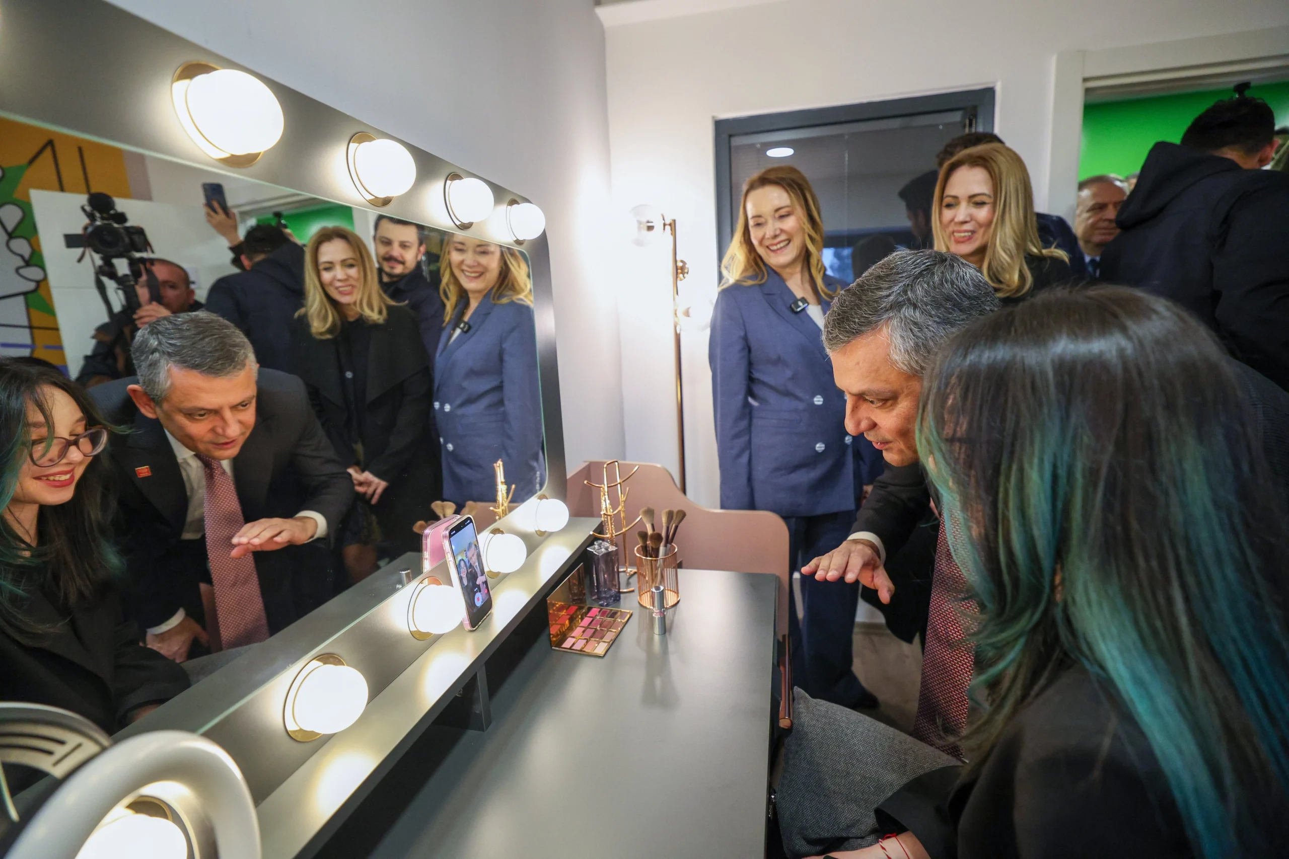 Özgür Özel İzmir’de talimatı verdi: “Tam yetki il başkanımızdadır"