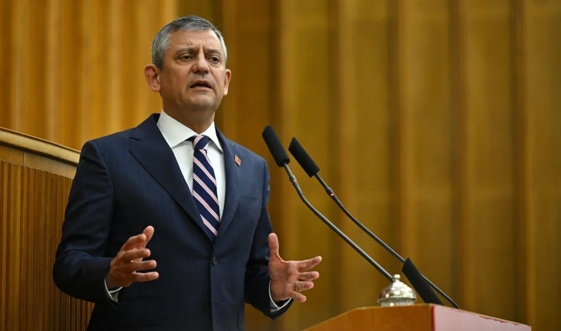 CHP Lideri Özgür Özel, partisinin grup toplantısında seçim talebini bir