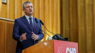 CHP Genel Başkanı Özel, partisinin grup toplantısında İzmir'deki tahliye krizine