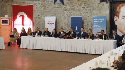 CHP Genel Başkanı Özgür Özel, İzmir programının ikinci gününde Tarihi