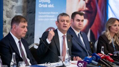 CHP Genel Başkanı Özgür Özel, İzmir programının ikinci gününde Tarihi