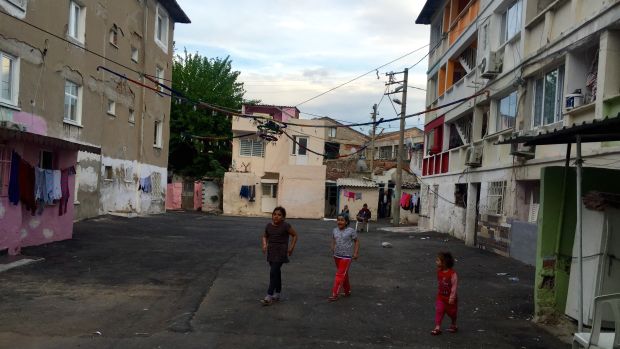 Siyasetin 'Roman' sınavı: 'Kağıt üzerinde vaatler mi somut çözümler mi?'