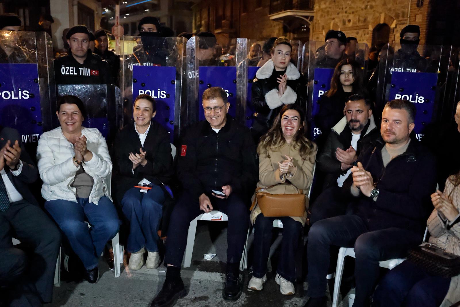 Tugay Meslek Fabrikası nöbetinin ilk sabahında: 'Haksızlığı kabullenemedik; gitmeyi düşünmüyoruz'