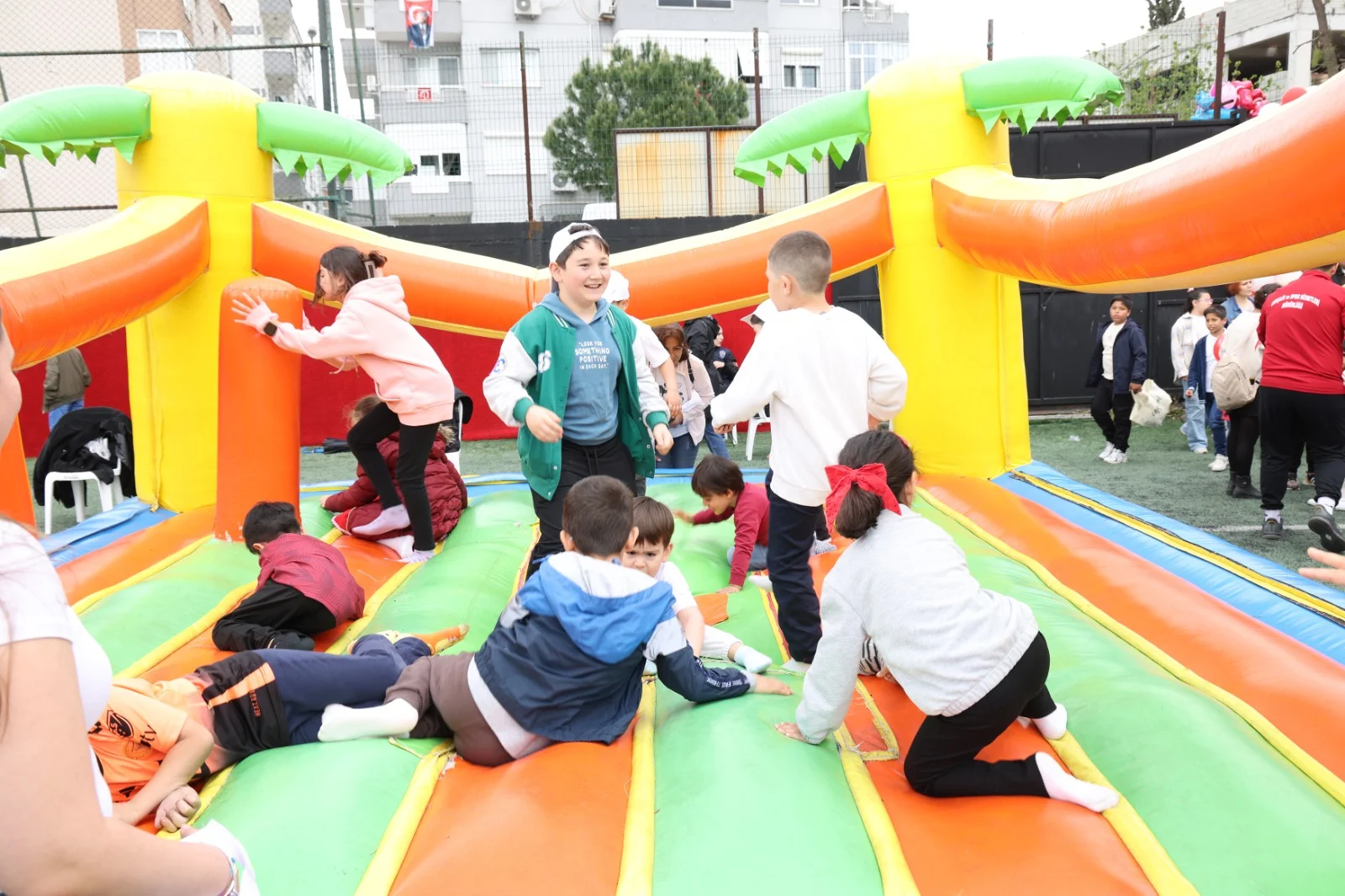 Çiğli’de 23 Nisan coşkusu