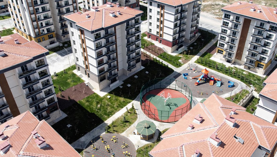 Özellikle İstanbul başta olmak üzere büyükşehirlerde aidatların fahiş oranlarda artması