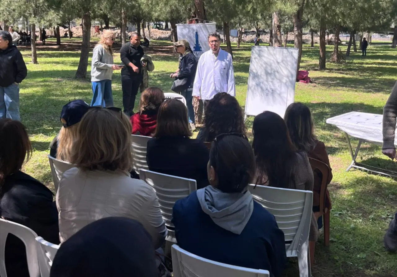 Meslek Fabrikası tahliye edildi: Son ders çimlerde verildi; tepkiler dinmedi