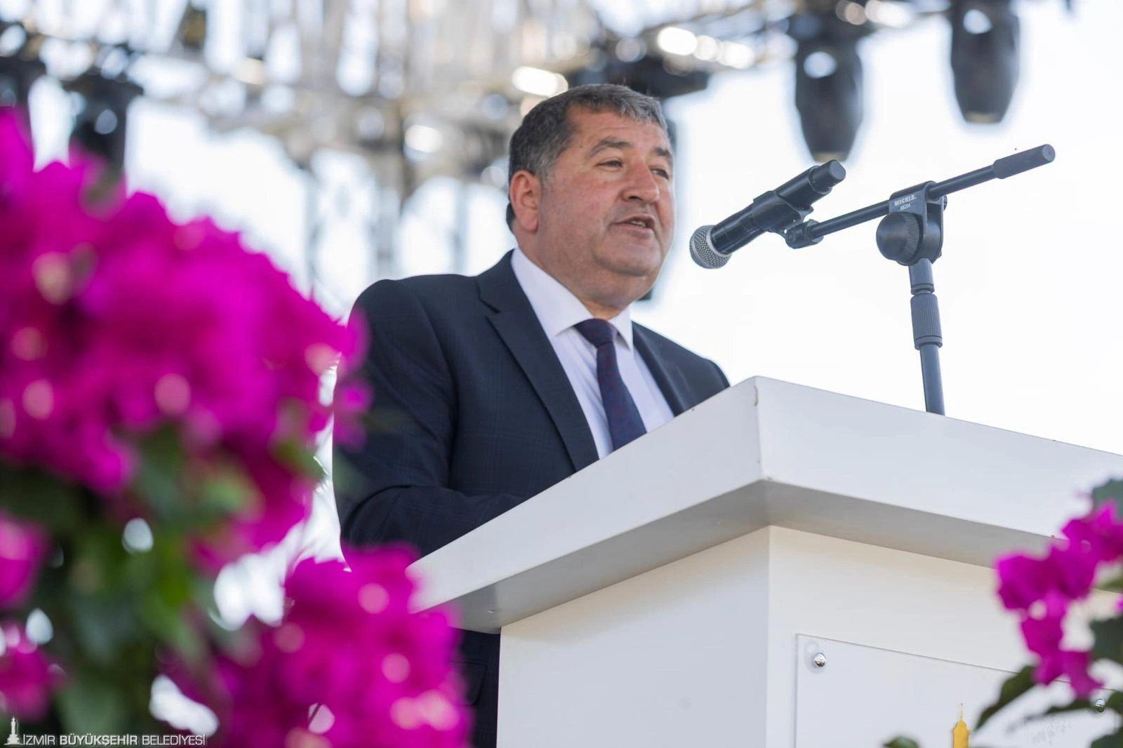 Başkan Tugay’dan Bayındır’a 127 milyonluk müjde! "Çiftçiyle şifa bulacağız"