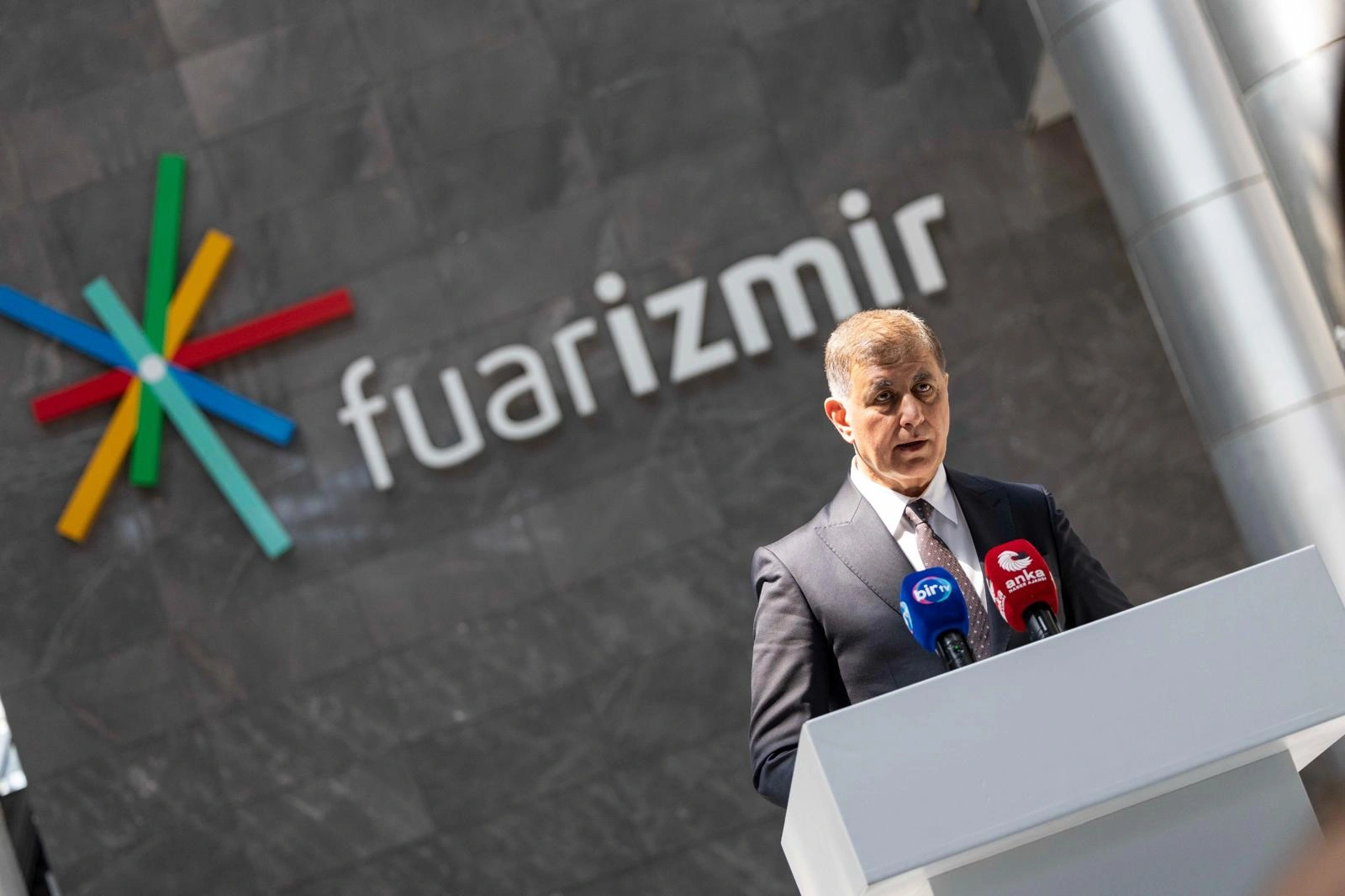 Başkan Tugay'dan 'Buca Metrosu' ve 'Yamanlar' resti: "Öyle ya da böyle bitireceğiz!"