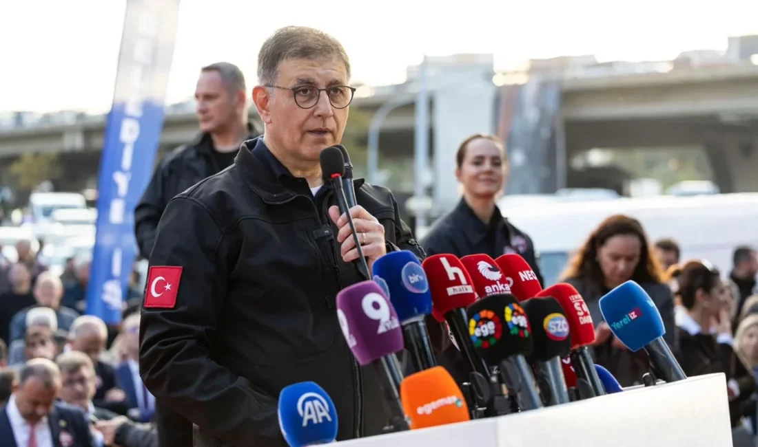 İzmir Büyükşehir Belediye Başkanı Dr. Cemil Tugay, İZTO programı sonrası