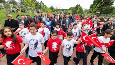 İzmir Büyükşehir Belediye Başkanı Dr. Cemil Tugay, Bornova Belediyesi’nin 23