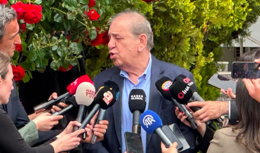 Cumhuriyet Halk Partisi (CHP) İzmir Milletvekili Rıfat Nalbantoğlu, Kemal Kılıçdaroğlu’na