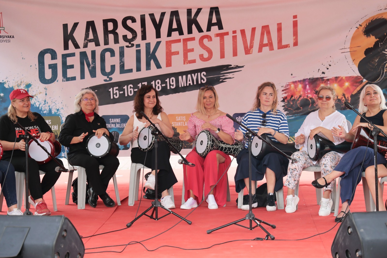 Karşıyaka’da 5 günlük gençlik rüzgarı: Bayram coşkusu kortejle taçlanıyor!