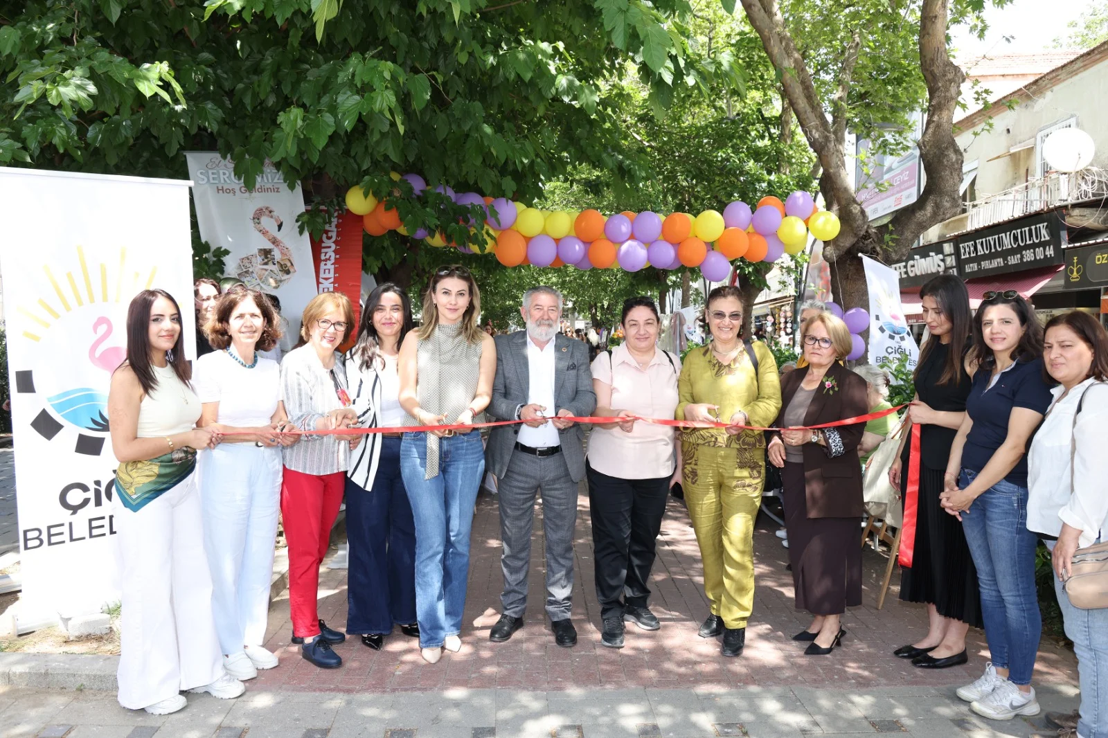 Çiğli’de görsel şölen: Kadınların el emeği göz doldurdu!