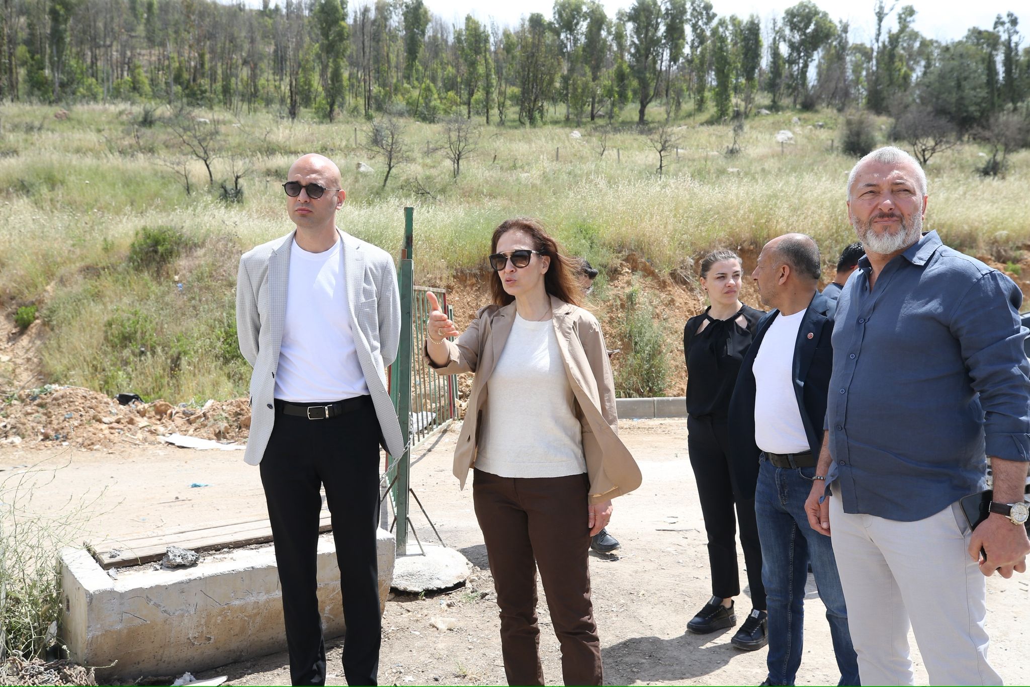 Karşıyaka Belediye Başkanı Yıldız Ünsal, Örnekköy Küçük Sanayi Sitesi’ni ziyaret