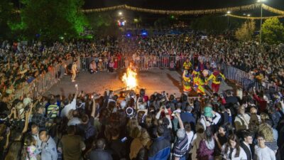 Baharın gelişini müjdeleyen Hıdırellez coşkusu bu yıl Kültürpark’a taşınıyor. İzmir
