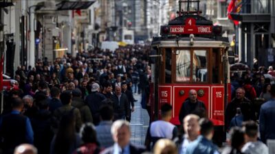 Türkiye, azalan doğurganlık oranları ve değişen nüfus yapısına karşı Cumhuriyet