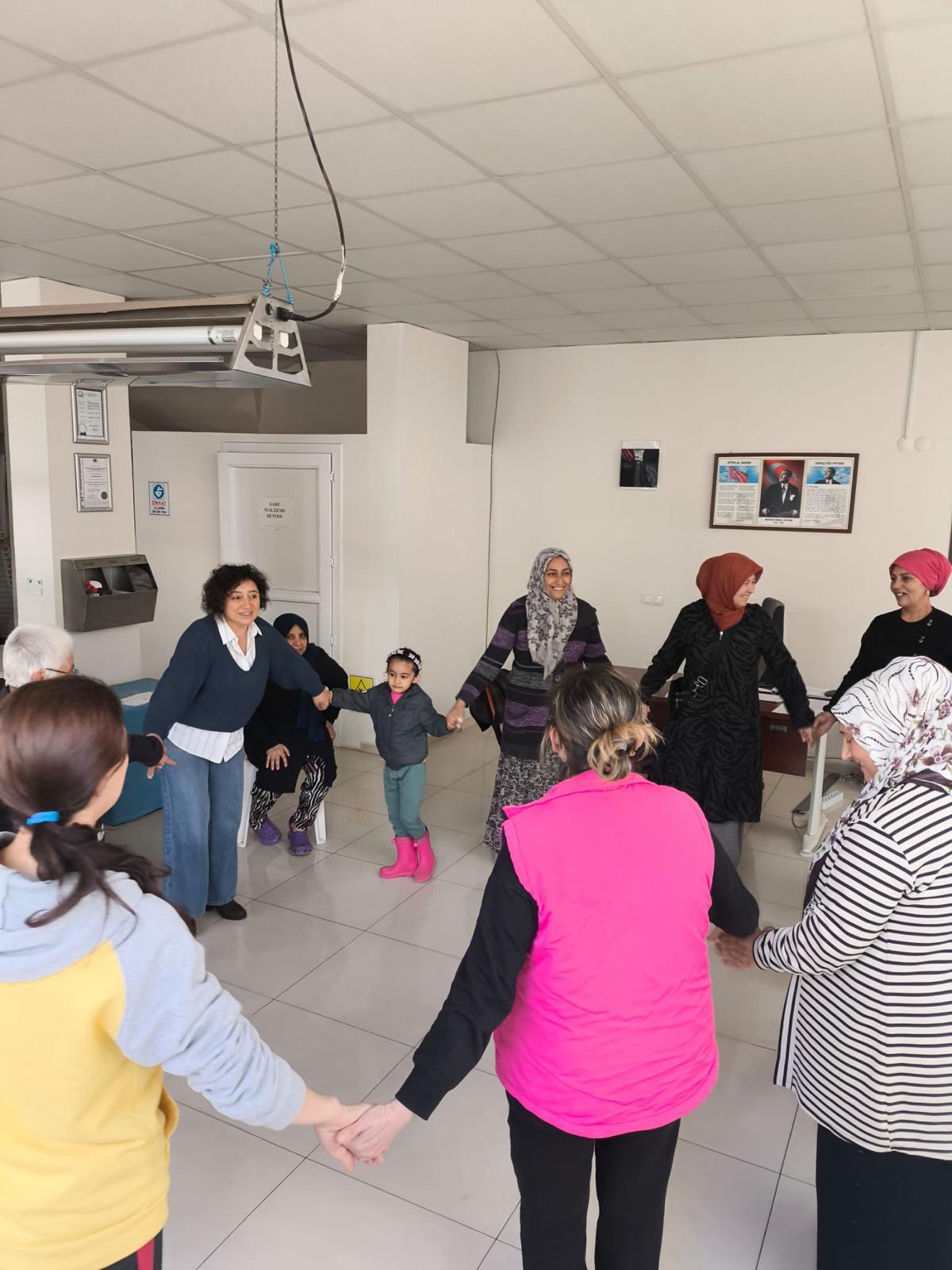 İzmir’de kadın sağlığı seminerleri: 30 ilçede eğitim atağı!