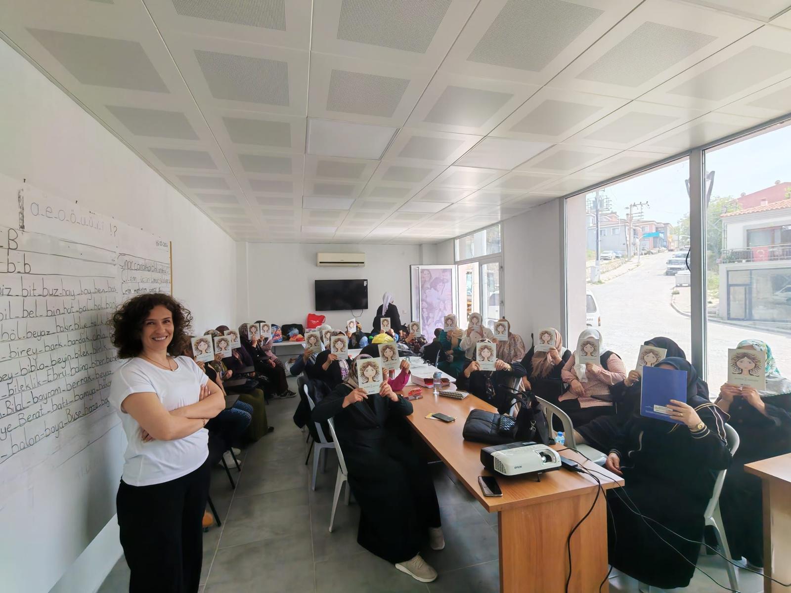 İzmir’de kadın sağlığı seminerleri: 30 ilçede eğitim atağı!
