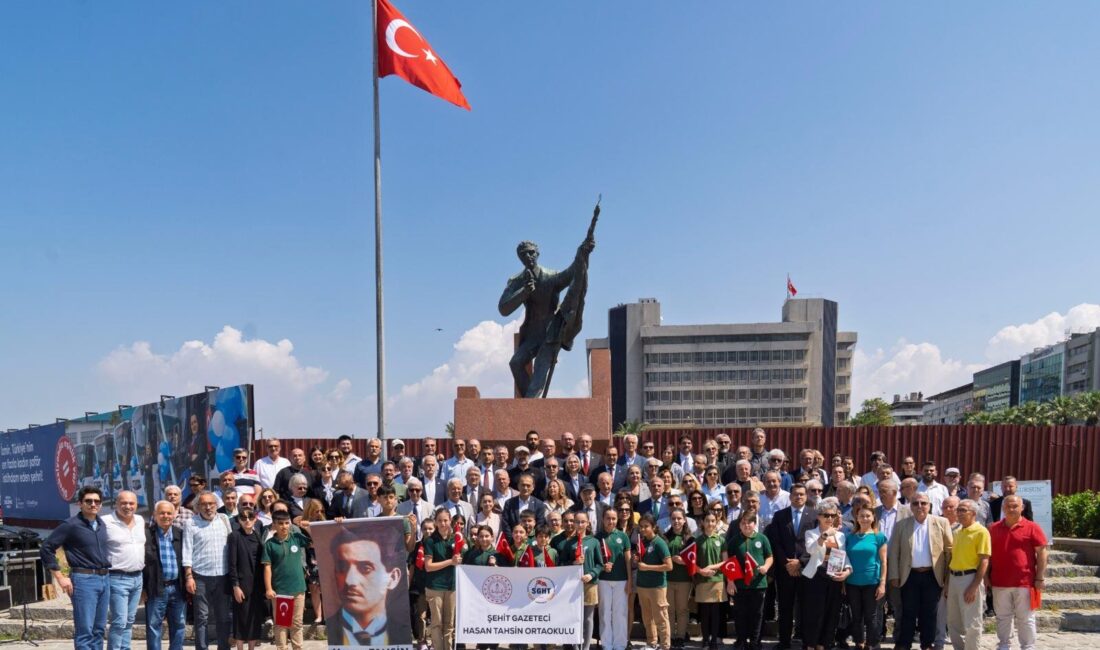 İzmir’in işgaline karşı ilk kurşunu sıkan şehit gazeteci Hasan Tahsin,