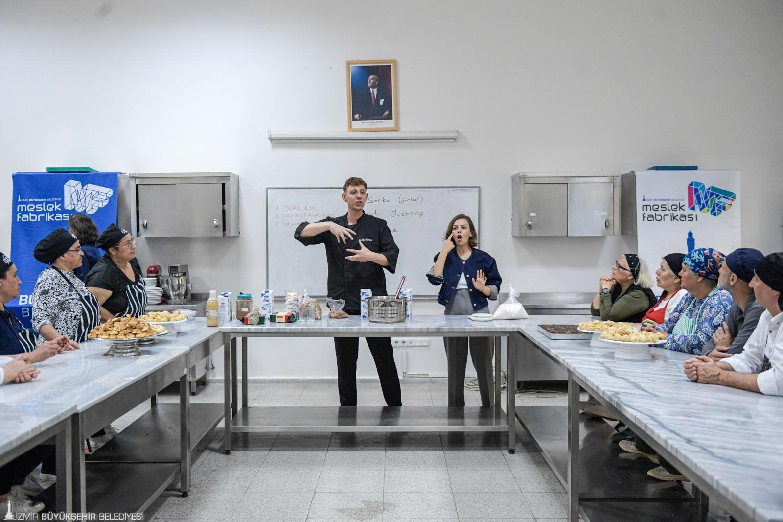 Mutfakta engeller 'tatlıyla' aşıldı: Özel kursiyerler Rıfat Şef ile tezgah başında