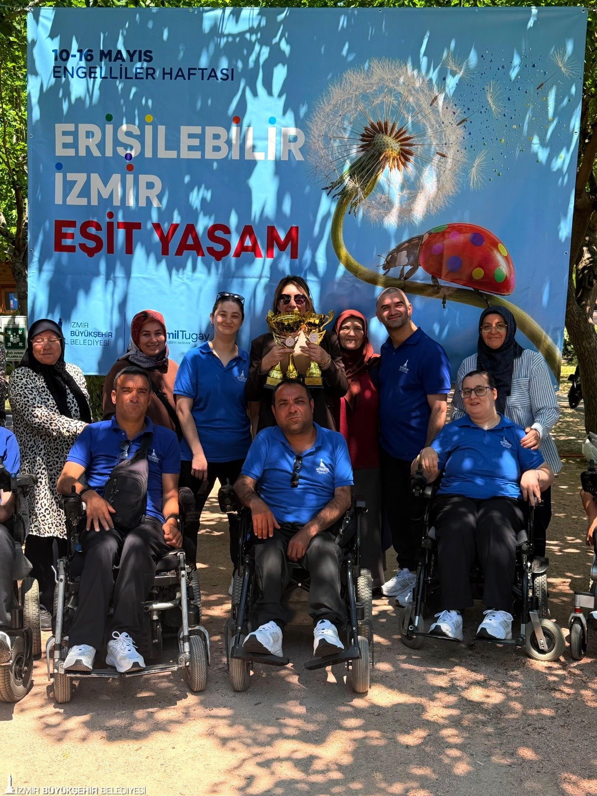 İnciraltı’nda anlamlı buluşma: Birlikte ürettiler birlikte eğlendiler