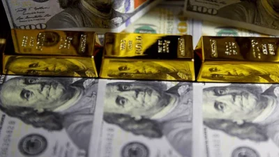 Haftayı hareketli geçiren döviz piyasalarında dolar yüzde 0,43 oranında değer