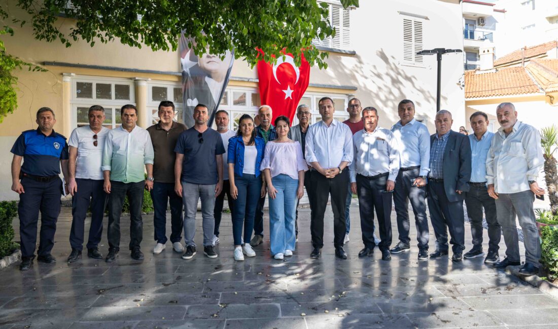 Bornova Belediye Başkanı Ömer Eşki, ilçeyi 5 bölgeye ayırarak başlattığı