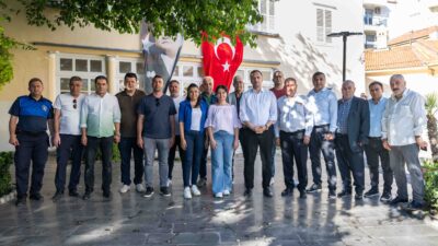 Bornova Belediye Başkanı Ömer Eşki, ilçeyi 5 bölgeye ayırarak başlattığı