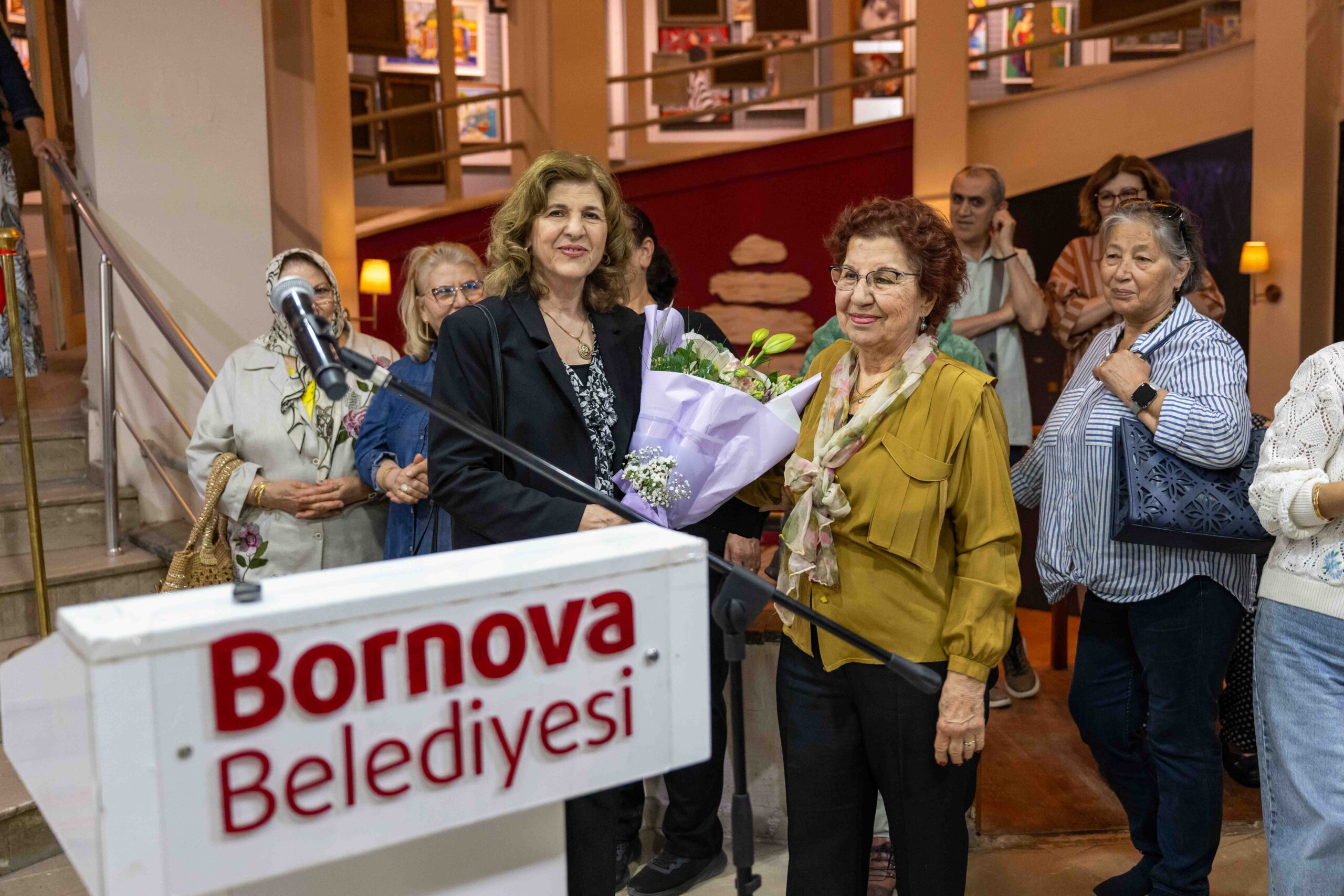 Paletimdeki Renkler sergisi sanatseverlerle buluştu 2 Paletimdeki Renkler sergisi sanatseverlerle buluştu