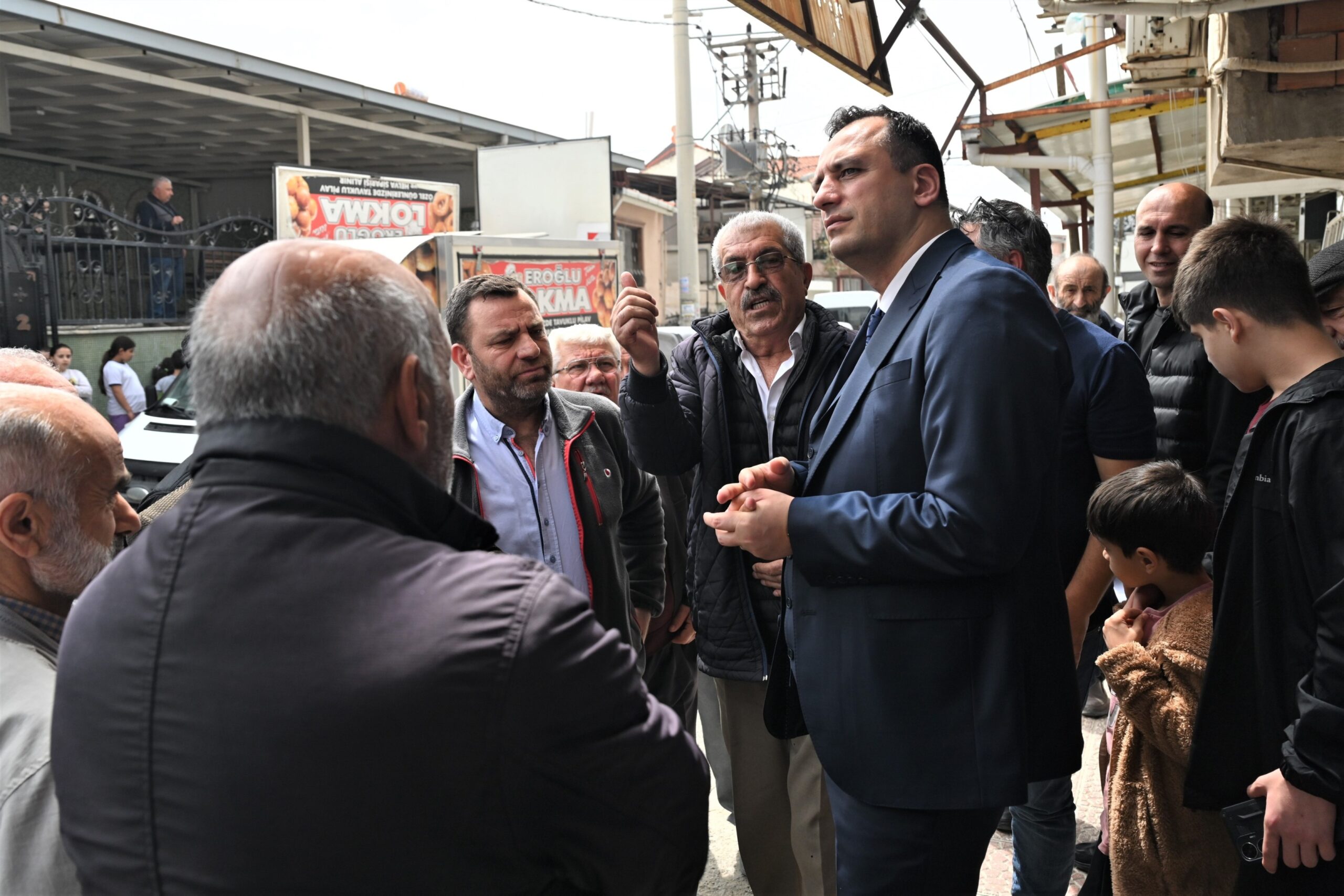 Başkan Eşki sahada: Yeşilçam Mahallesi’nde sokak sokak inceleme