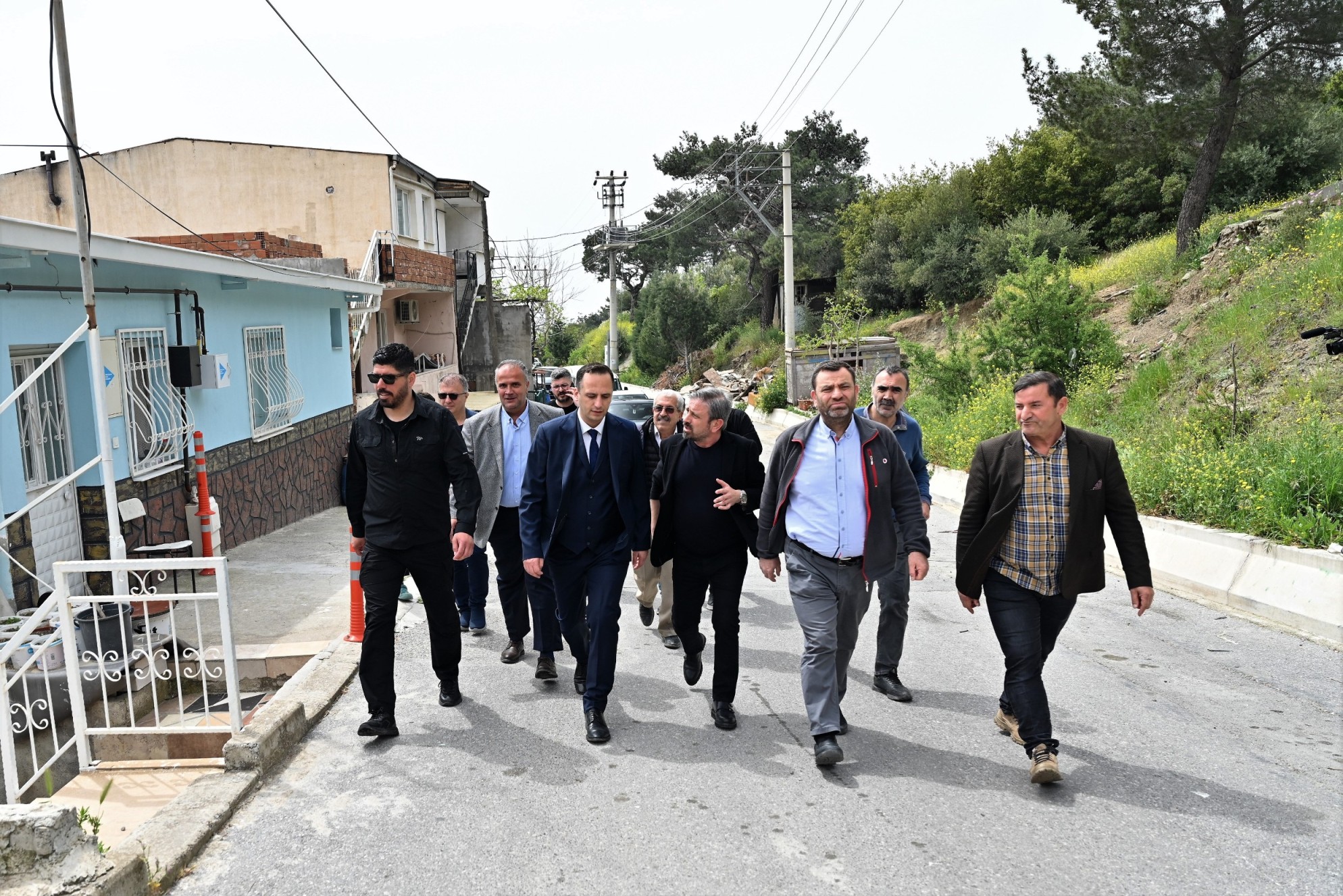 Başkan Eşki sahada: Yeşilçam Mahallesi’nde sokak sokak inceleme