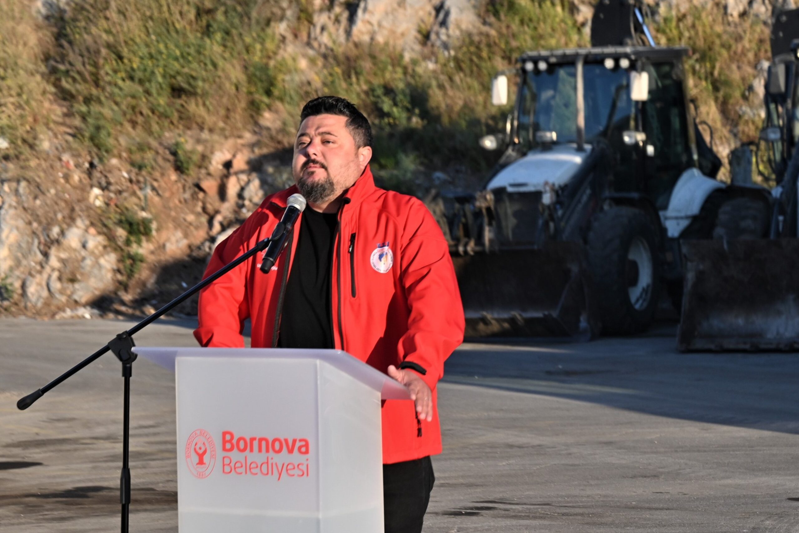 Bornova’da anlamlı 1 Mayıs: "Ne aldıysak mücadeleyle aldık"