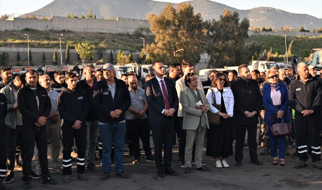 Bornova Belediye Başkanı Ömer Eşki, 1 Mayıs’ta şantiye emekçileriyle bir