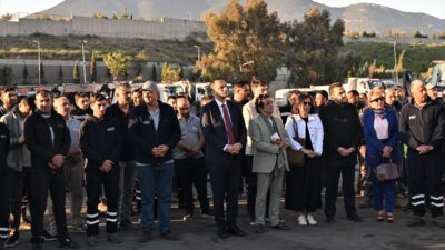 Bornova Belediye Başkanı Ömer Eşki, 1 Mayıs’ta şantiye emekçileriyle bir