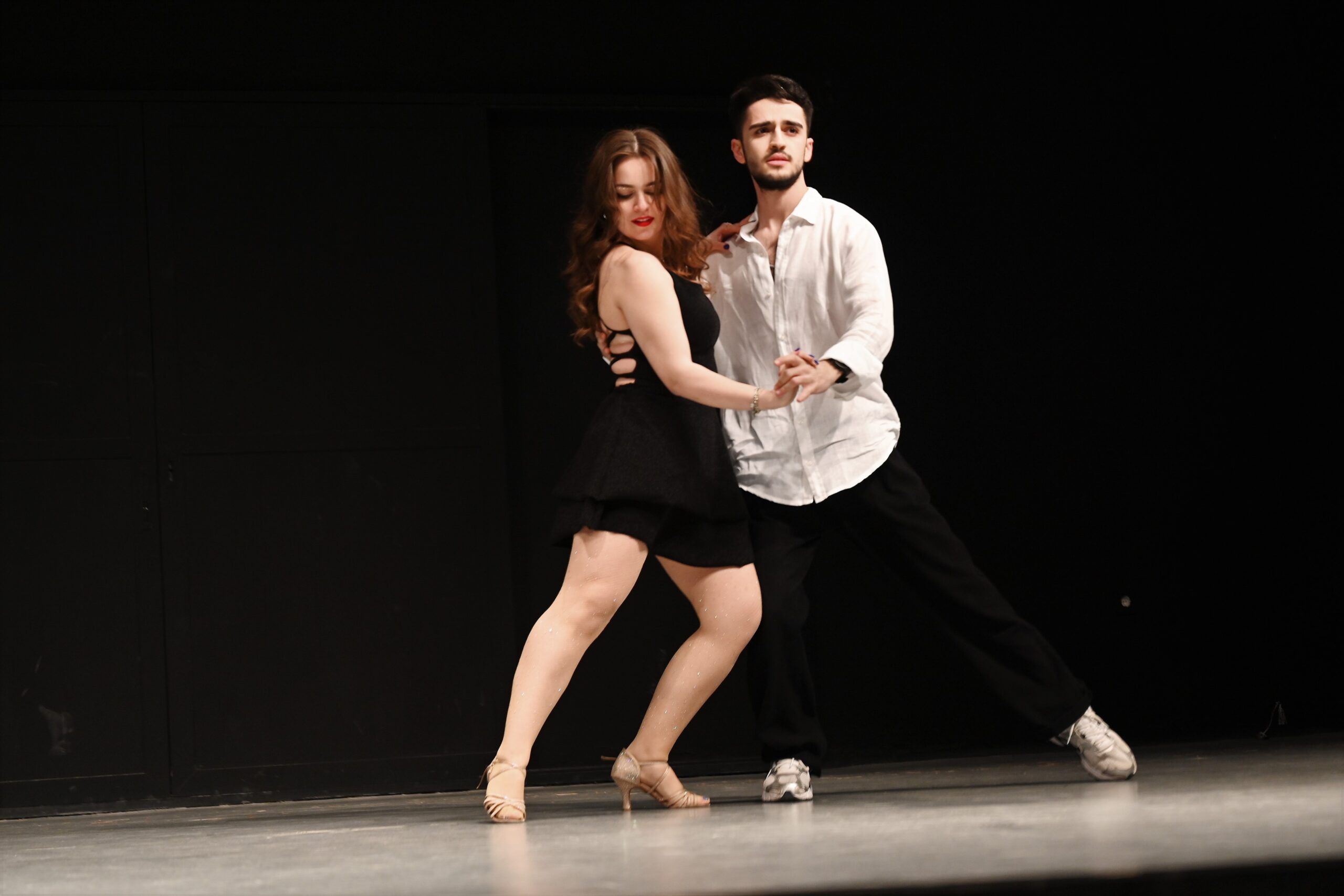 Bornova’da dans dolu iki gün: Dansın büyüsü sahneye taşındı!