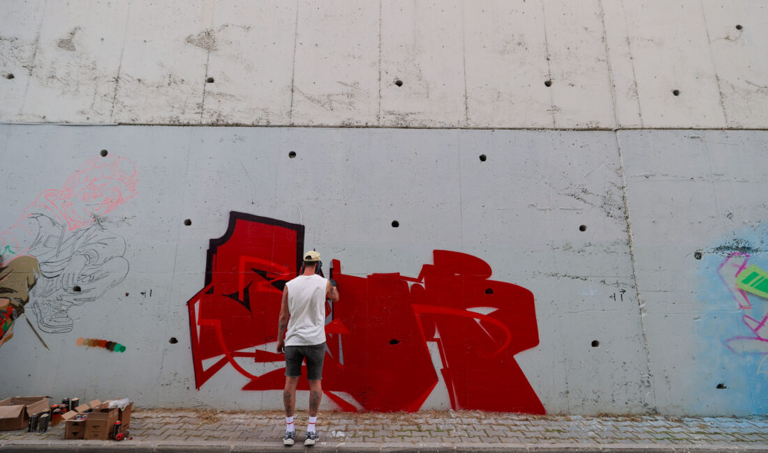 Buca Belediyesi tarafından bu yıl ikincisi düzenlenen Grafiti Şenliği, Türkiye’nin